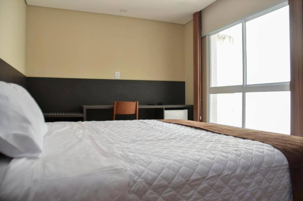 M Tower Hotel Pelotas Buitenkant foto